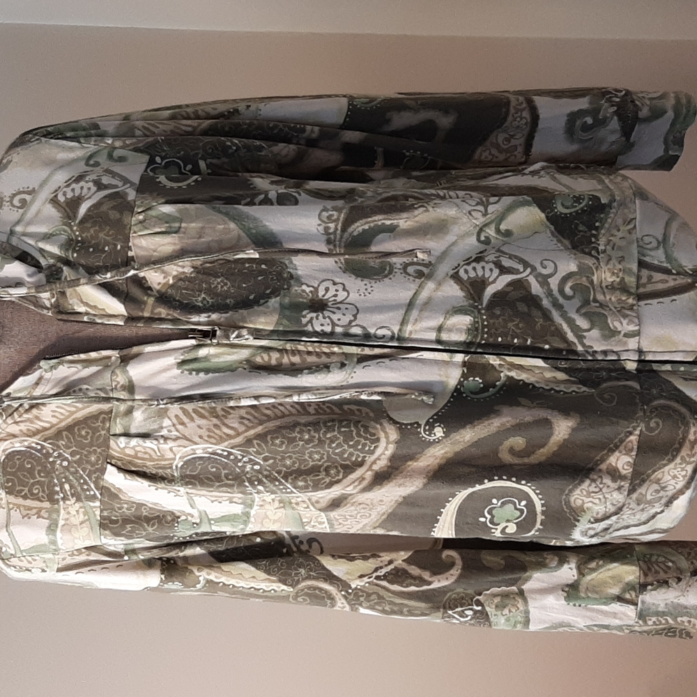 Caribbean Joe Light weight paisley design jacket- L